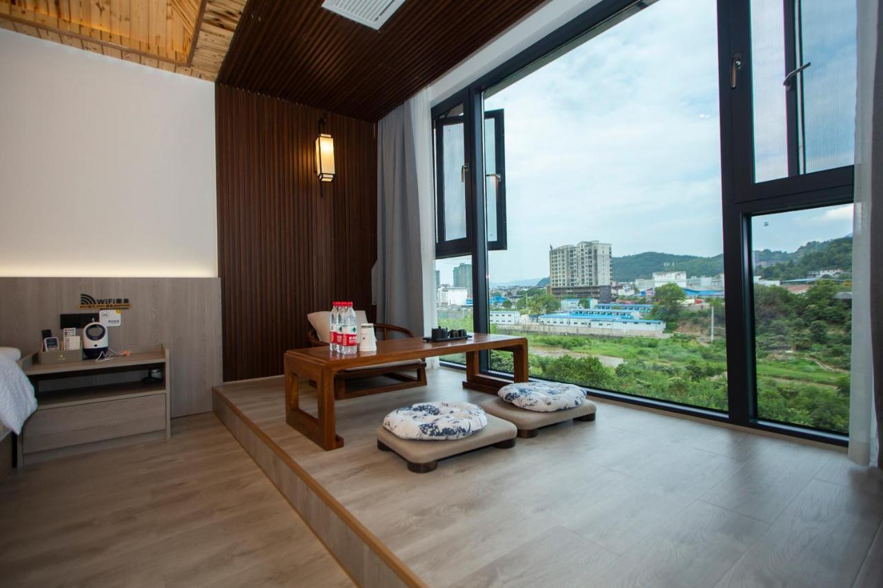 Heaven'S Gate Home Stay --Free Pick Up Service--Panoramic View Of Tianmen Mountain Zhangjiajie Eksteriør billede