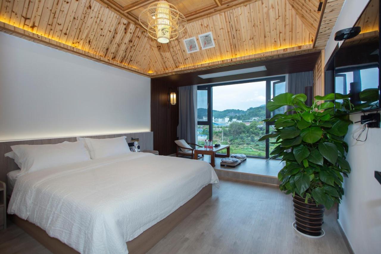 Heaven'S Gate Home Stay --Free Pick Up Service--Panoramic View Of Tianmen Mountain Zhangjiajie Eksteriør billede
